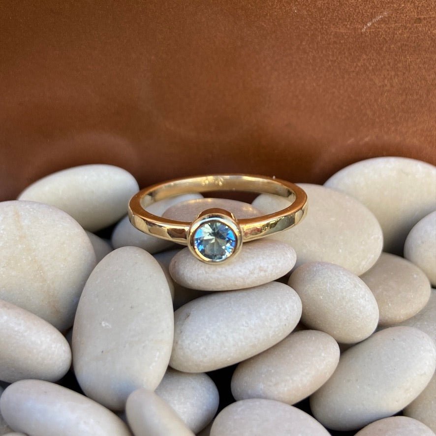 Aquamarine Ring 14k - musa de oro