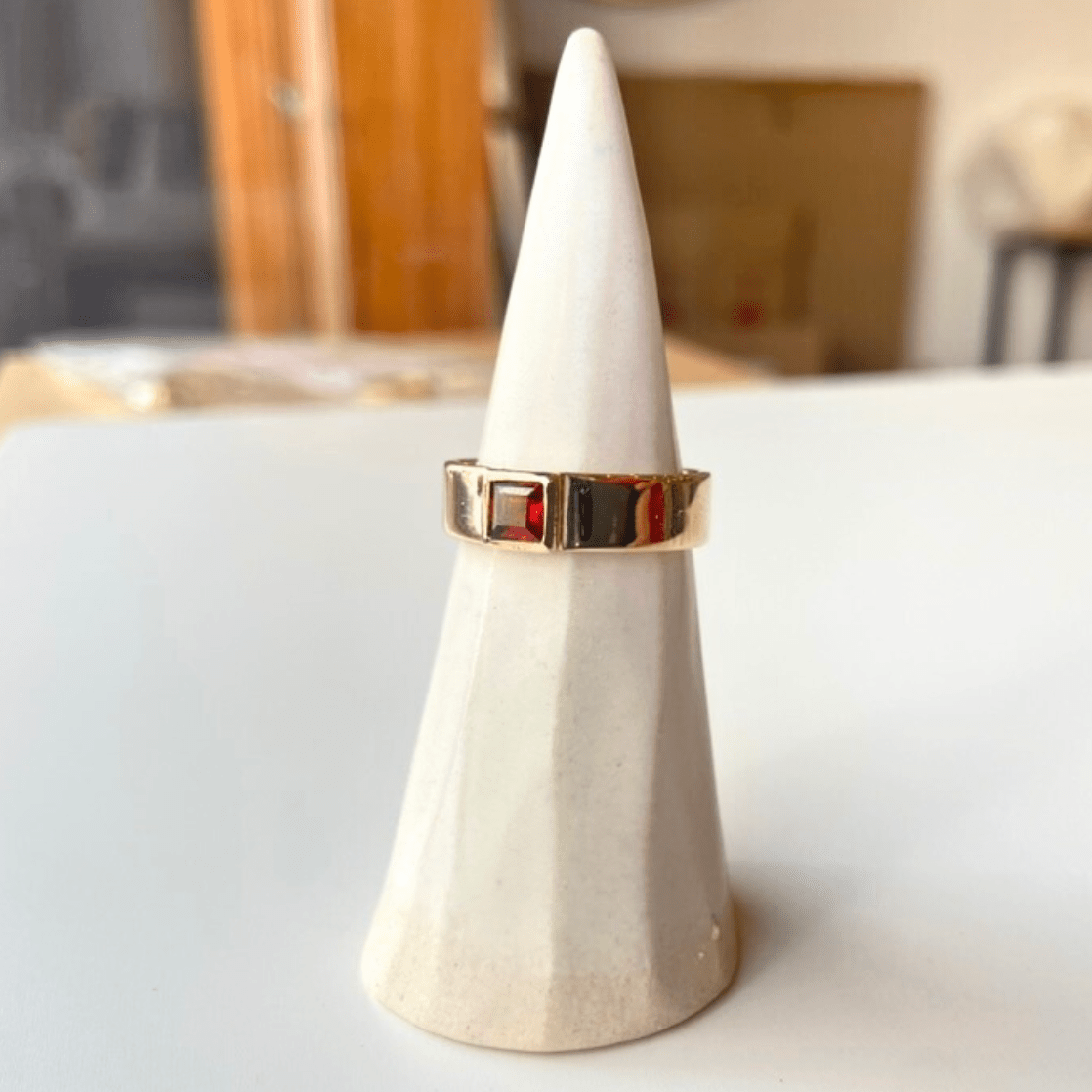 Quadra Ring - musa de oro